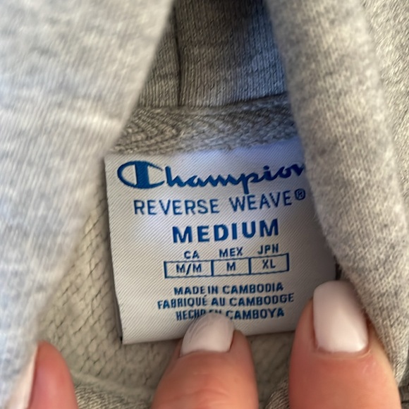 Grey Champion Cropped Hoodie- Sz M - Picture 4 of 5